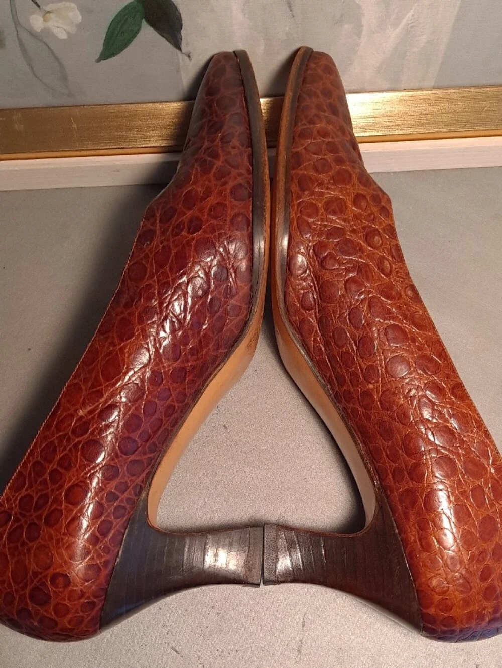 Vintage 70s Alamlfi Rangoni Monica Croc Embossed Brown Leather Pumps 8.5W Rare